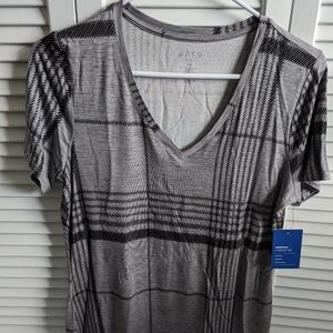 Short sleeve Apt 9 blouse